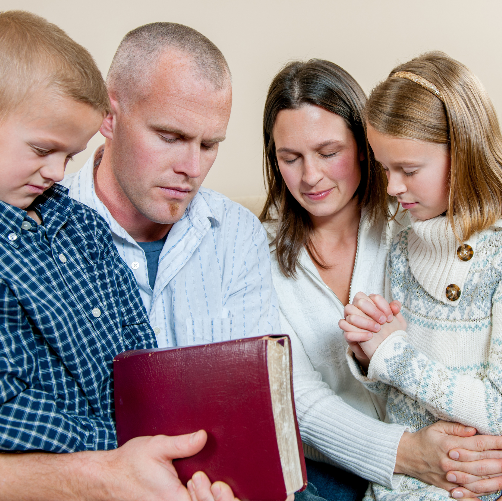 Featured image for “From Tradition to Transformation: How Catholic Families Can Celebrate Advent with the O Antiphons”